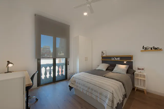 Private room in Carrer de Balmes, Barcelona (1508048) room image 2