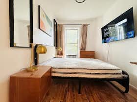 Private room for rent for $1,100 per month in Brooklyn, Van Buren St
