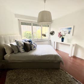 Apartment for rent for CHF 4,500 per month in Zürich, Zweierstrasse