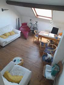 公寓 正在以 €750 的月租出租，其位于 Ixelles, Rue Léon Cuissez
