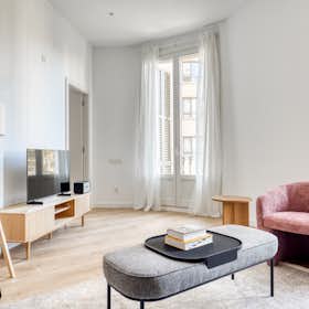 Apartment for rent for €2,845 per month in Barcelona, Gran Via de les Corts Catalanes