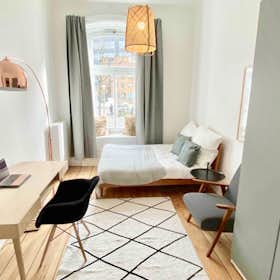 Private room for rent for €1,295 per month in Hamburg, Detlev-Bremer-Straße