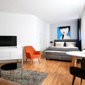 Appartement for rent for 1 000 € per month in Köln, Bismarckstraße