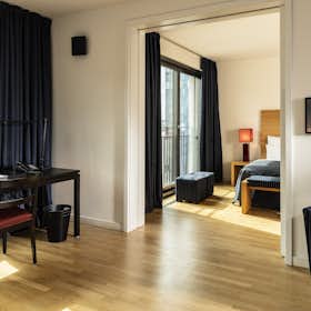 Apartment for rent for €4,650 per month in Hamburg, Carsten-Rehder-Straße