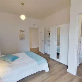 Отдельная комната сдается в аренду за 842 € в месяц в Asnières-sur-Seine, Avenue Sainte-Anne