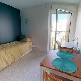 Apartamento for rent for € 458 per month in Dijon, Rue Jacqueline de Romilly