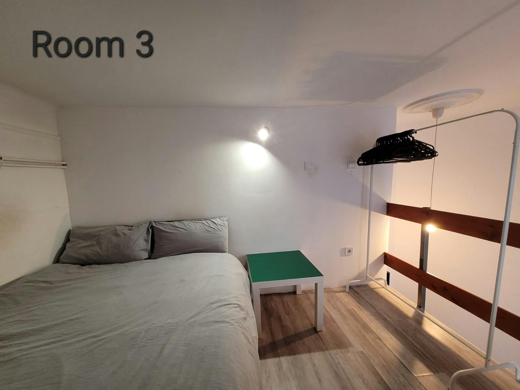 Kis Stáció utca, Budapest preview