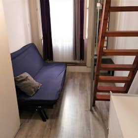 Отдельная комната сдается в аренду за 109 602 HUF в месяц в Budapest, Kis Stáció utca
