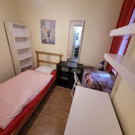 WG-Zimmer zu mieten für 230 € pro Monat in Budapest, Kis Stáció utca