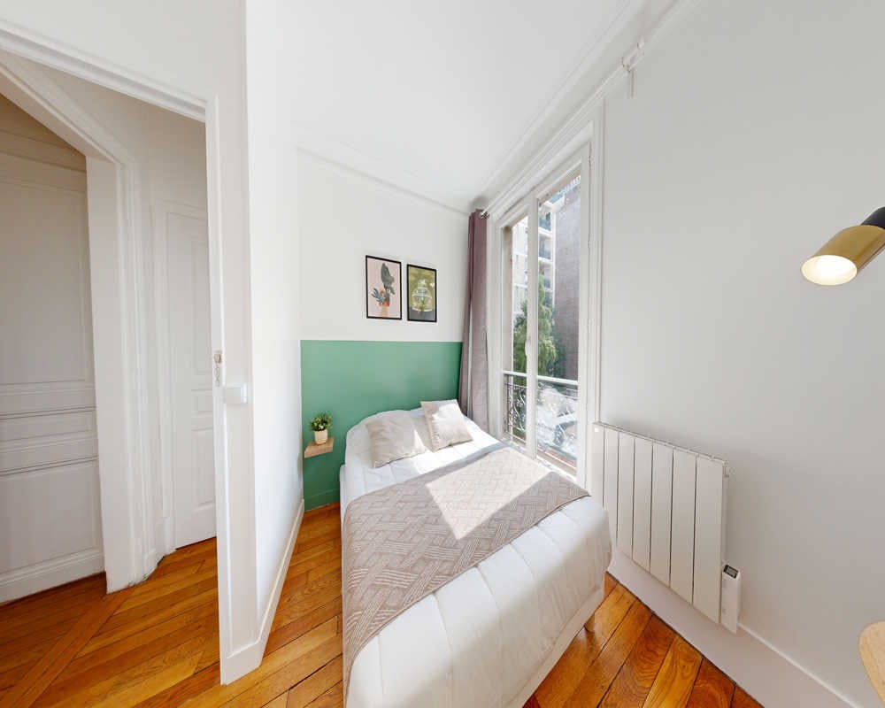 Rue des Cloys, Paris preview