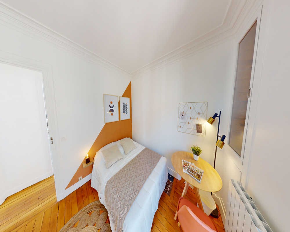 Private room for rent on Rue des Cloys, Paris - Vue 3