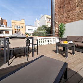 Apartment for rent for €2,992 per month in Barcelona, Travessera de Gràcia