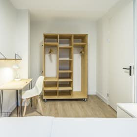 WG-Zimmer for rent for 1.076 € per month in Amsterdam, Voorburgstraat