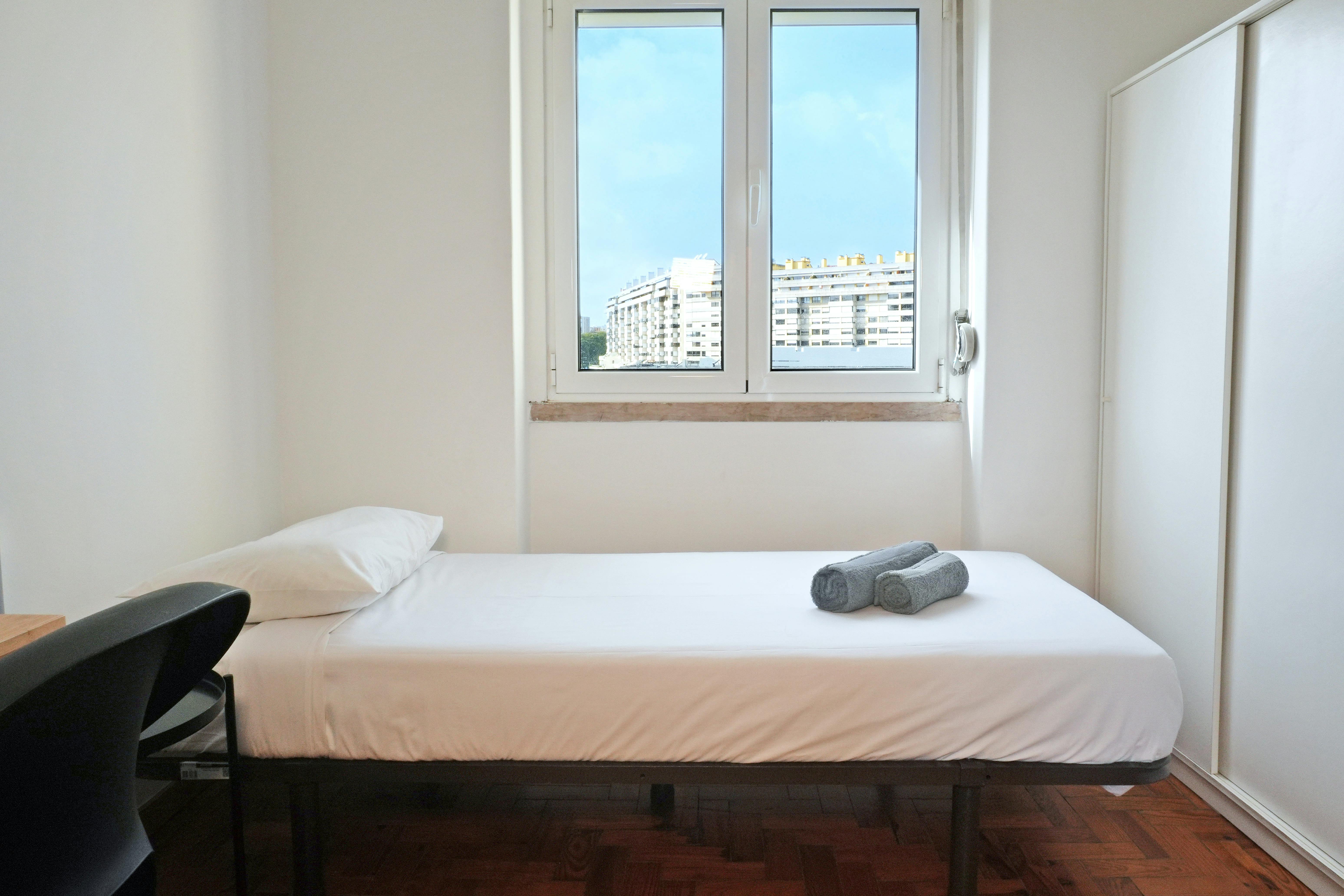 Alameda das Linhas de Torres, Lisbon preview