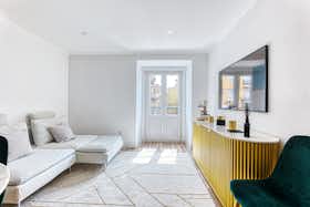 Wohnung zu mieten für 1.950 € pro Monat in Lisbon, Calçada da Ajuda