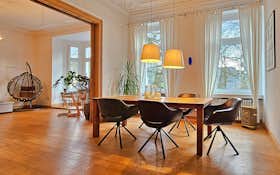 Appartement te huur voor € 1.390 per maand in Wuppertal, Friedrich-Engels-Allee