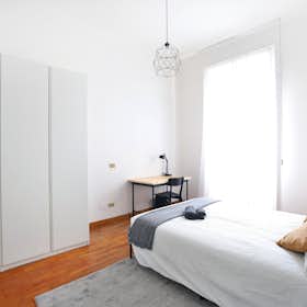 Private room for rent for €940 per month in Milan, Via Gustavo Modena