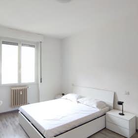 Apartment for rent for €1,550 per month in Milan, Via Pietro Gassendi