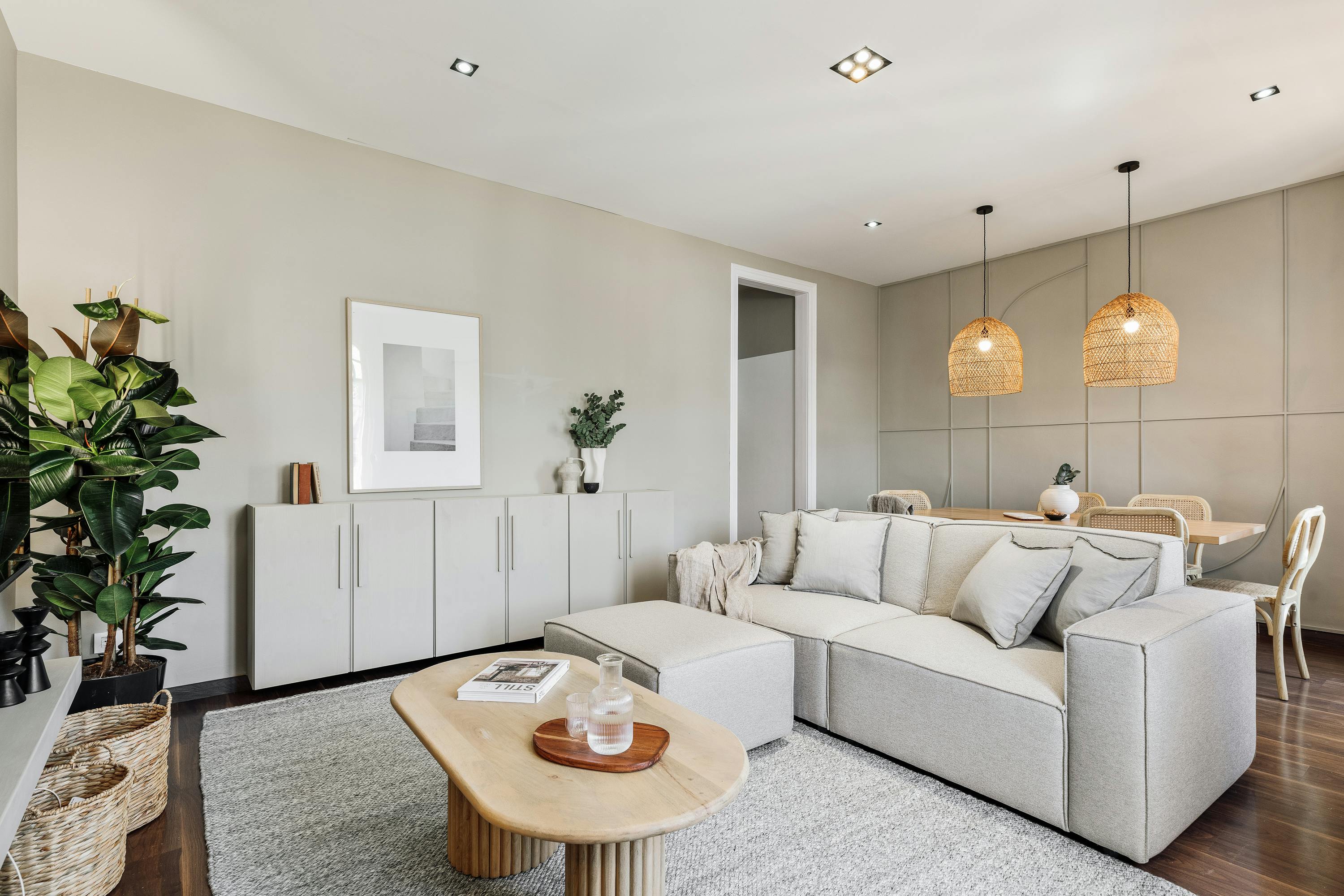 Apartment for rent for €2,626 per month in Barcelona, Carrer de Còrsega