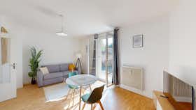 Appartement te huur voor € 500 per maand in Poitiers, Rue du Pigeon Blanc