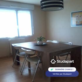 Apartament de închiriat pentru 900 EUR pe lună în Montgermont, Rue Pierre Loti