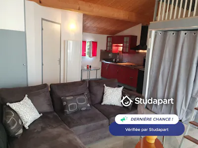Apartment for rent on Rue du Moulin Rouge, La Rochelle