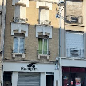 Apartment for rent for €360 per month in Reims, Rue Gambetta