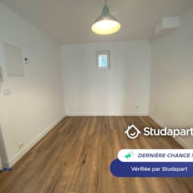 Apartamento para alugar por € 520 por mês em Angers, Rue Billard