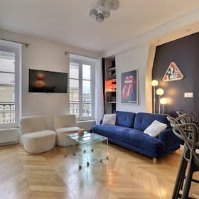 Apartment for rent for €2,438 per month in Paris, Rue Primatice
