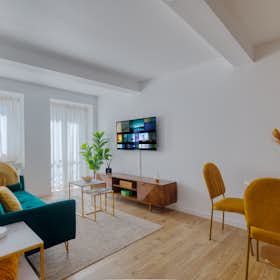 Apartment for rent for €1,400 per month in Lisbon, Calçada da Boa-Hora