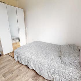 Private room for rent for €340 per month in Villeneuve-d'Ascq, Rue Eugène Delacroix