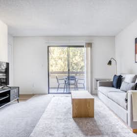 Lägenhet att hyra för $4,135 i månaden i Fremont, Woodcreek Ter