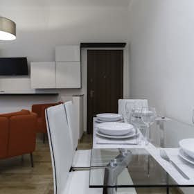 Apartment for rent for €2,200 per month in Milan, Via Melchiorre Gioia