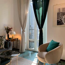 Apartment for rent for €1,800 per month in Milan, Via Raffaello Sanzio