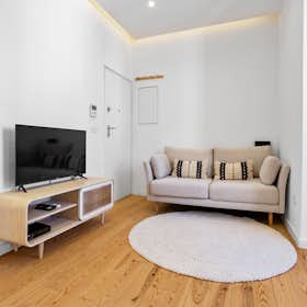 Appartement à louer pour 1 550 €/mois à Lisbon, Rua de São Gens