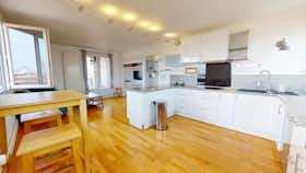 Appartamento in affitto a 1.416 € al mese a Lyon, Rue Jangot