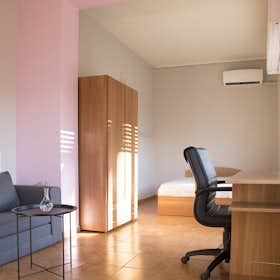 Studio for rent for €540 per month in Athens, Drosopoulou Ioannou