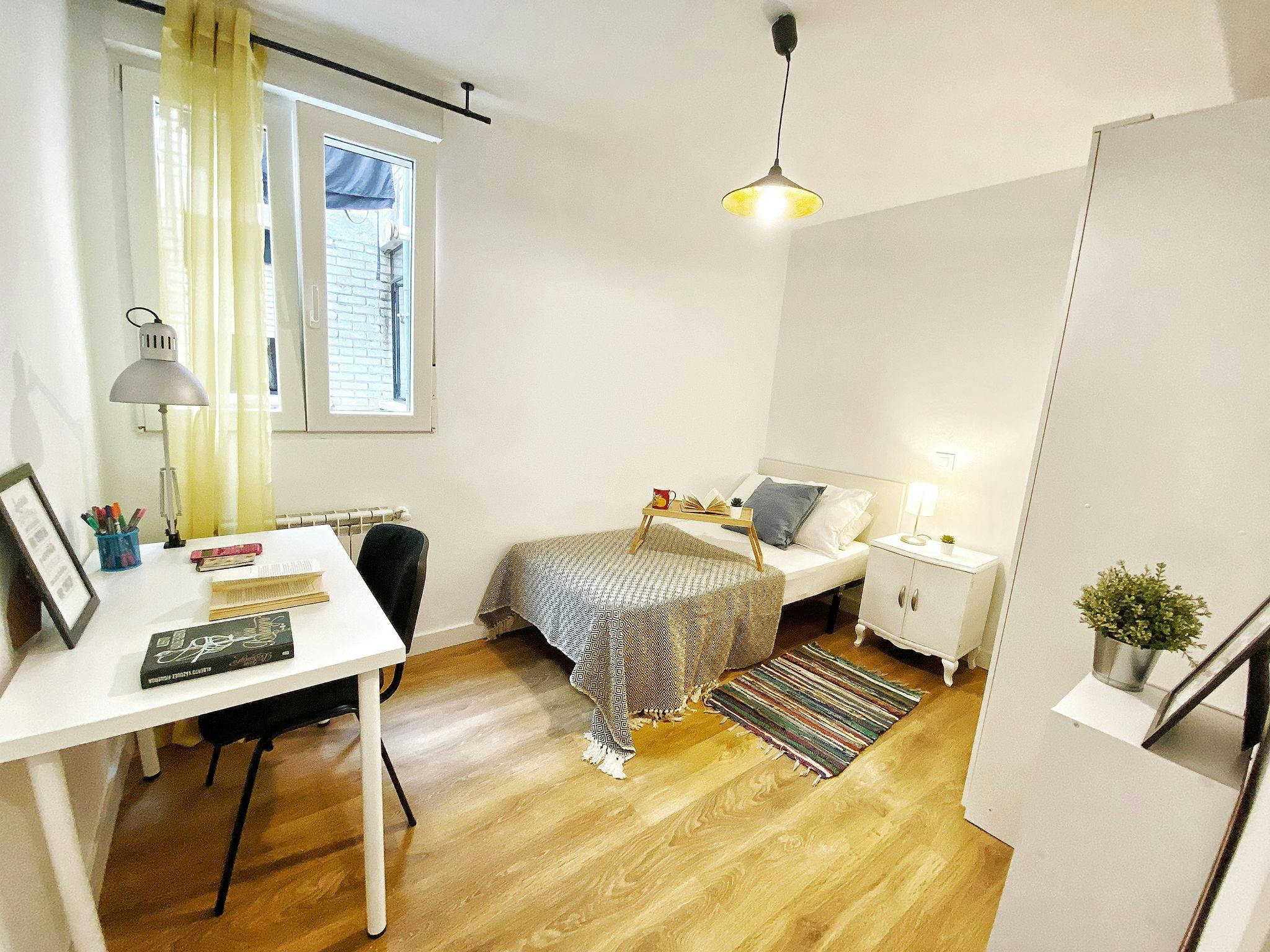 Calle Illescas, Madrid preview