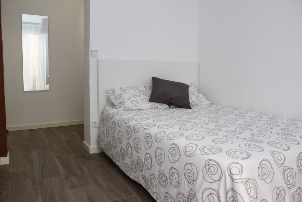 Calle de la Cava Alta, Madrid preview