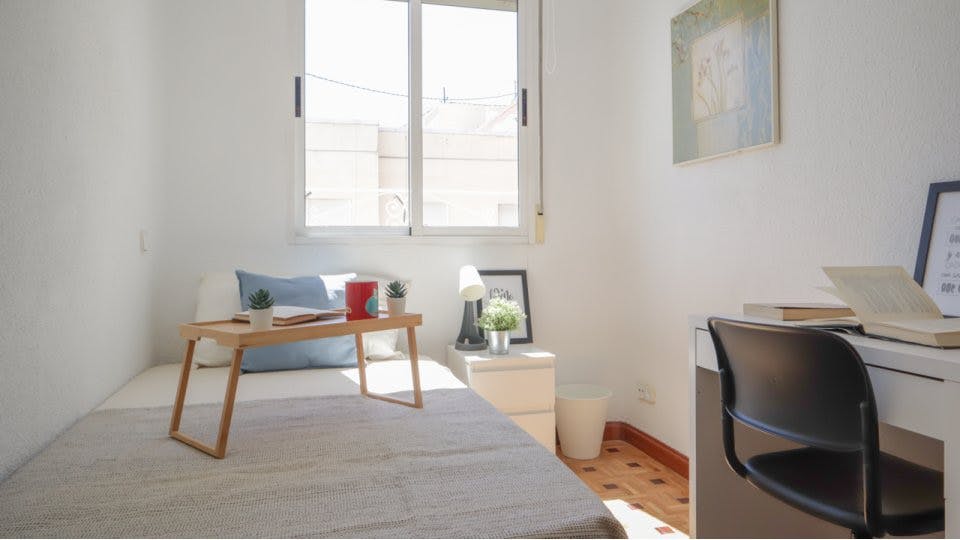 Calle de la Virgen del Castañar, Madrid preview