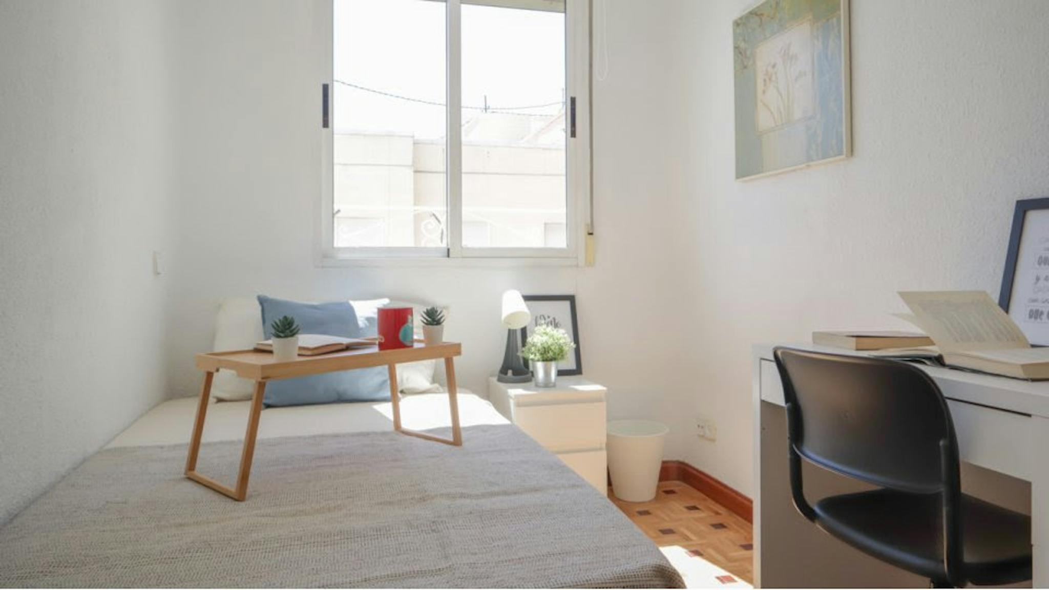 Calle de la Virgen del Castañar, Madrid preview