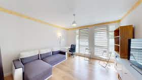 私人房间 正在以 €430 的月租出租，其位于 Reims, Rue de Taissy