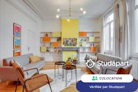 私人房间 正在以 €530 的月租出租，其位于 Dunkerque, Rue Dampierre