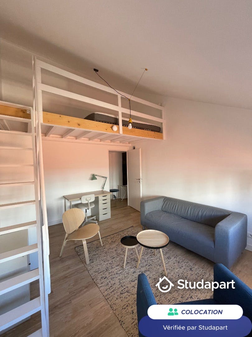 Private room for rent for €540 per month in Dijon, Rue des Buttes