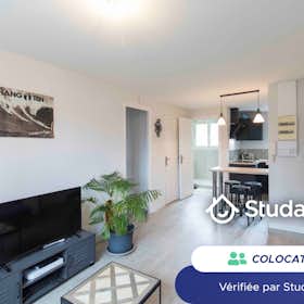 Privé kamer te huur voor € 350 per maand in Tarbes, Avenue Aristide Briand