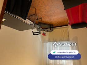 Apartament de închiriat pentru 950 EUR pe lună în Toulouse, Rue Périssé