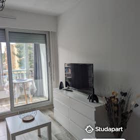 Apartament de închiriat pentru 520 EUR pe lună în Saint-Mandrier-sur-Mer, Avenue Fliche Bergis