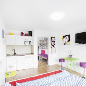 Appartement à louer pour 1 850 €/mois à Munich, Marsstraße