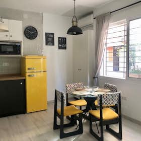 Shared room for rent for €150 per month in Málaga, Calle Juan Antonio Delgado López