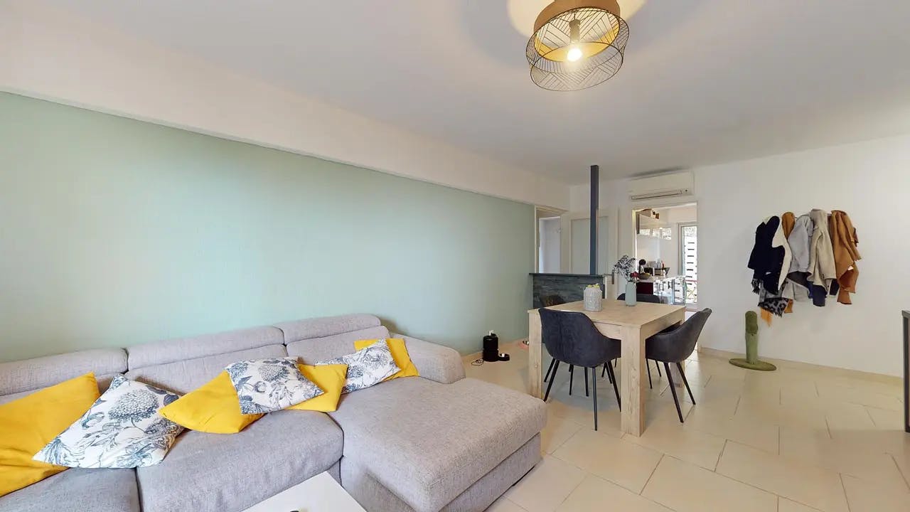 Квартира сдается в аренду за 1 403 € в месяц в Saint-Laurent-du-Var, Chemin des Rascas